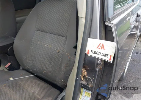 2006 Ford Focus Zx5 z USA, uszkodzony, nr VIN 1FAFP37N86W165198